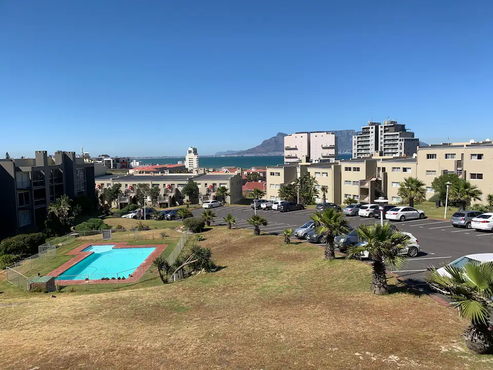 63 Balmoral Heights