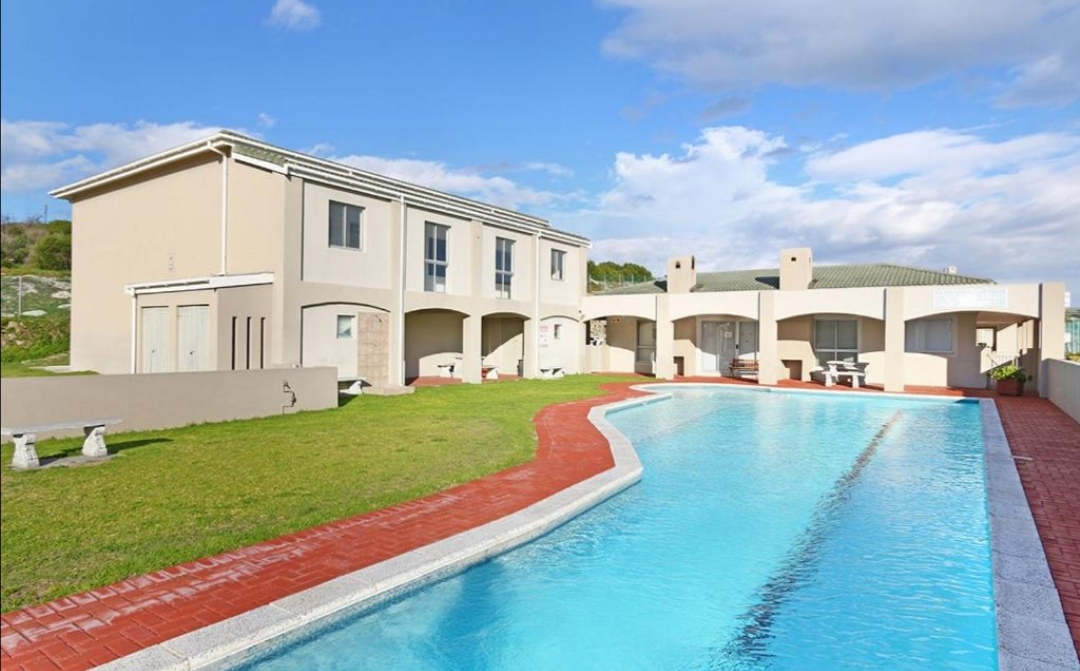 20 metre lap pool
